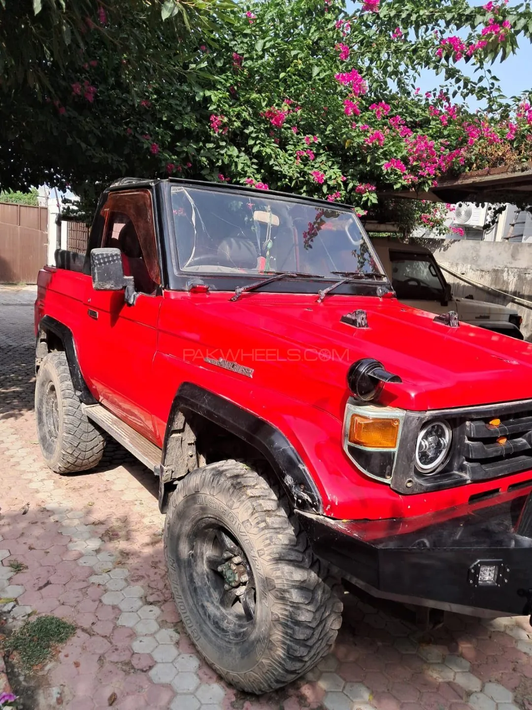 Toyota Land Cruiser