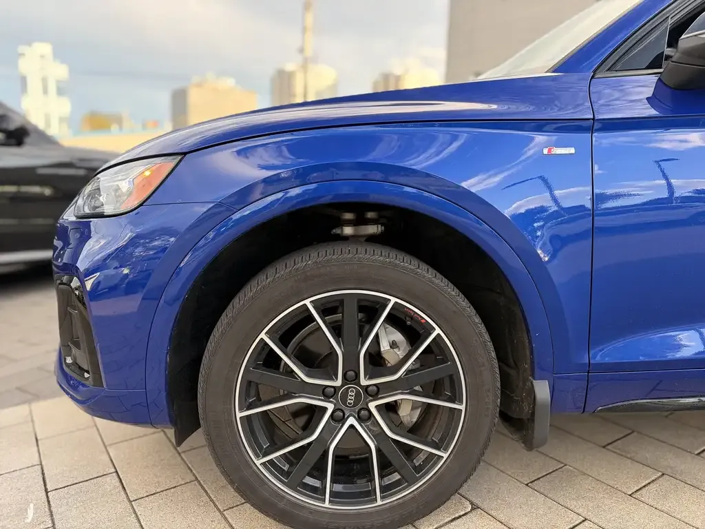 Audi Q5 2023 photo 3
