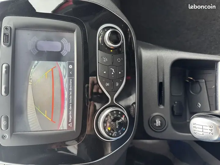 Renault Captur 2018 photo 4