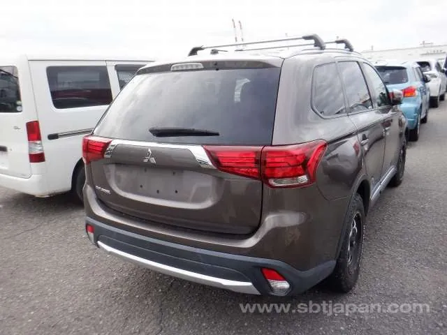 Mitsubishi Outlander 2016 photo 4