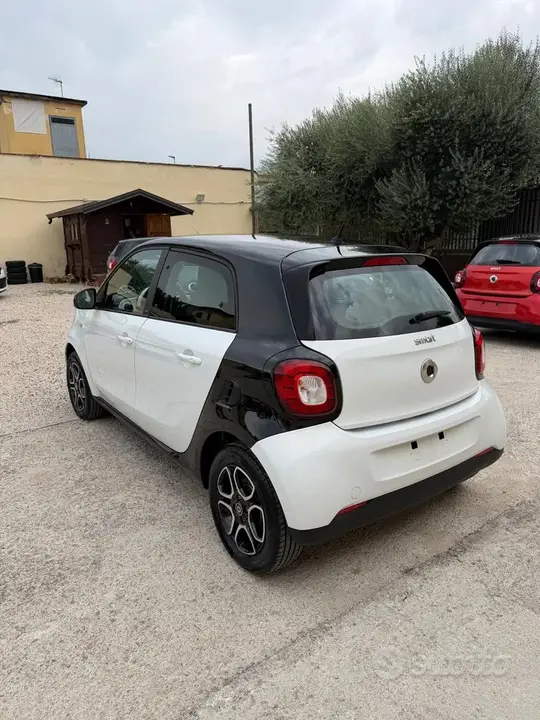 Smart Forfour 2015 photo 5