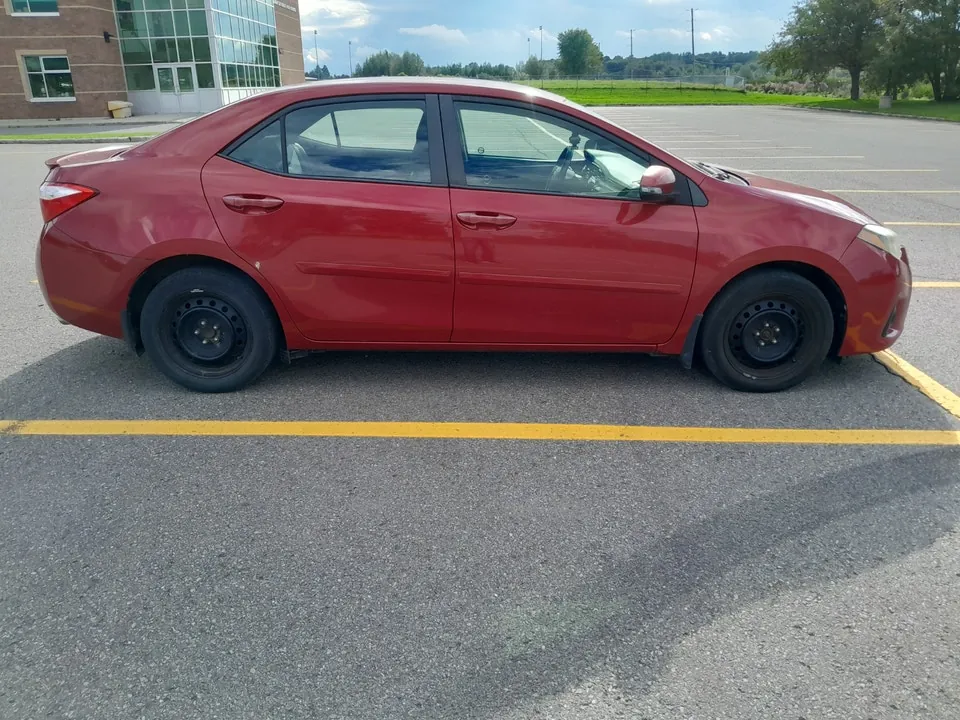 Toyota Corolla 2015 photo 2