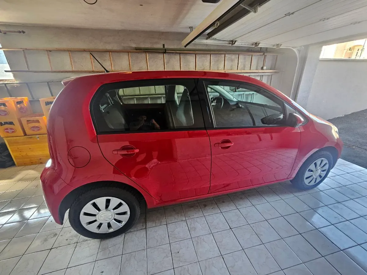 Volkswagen Up