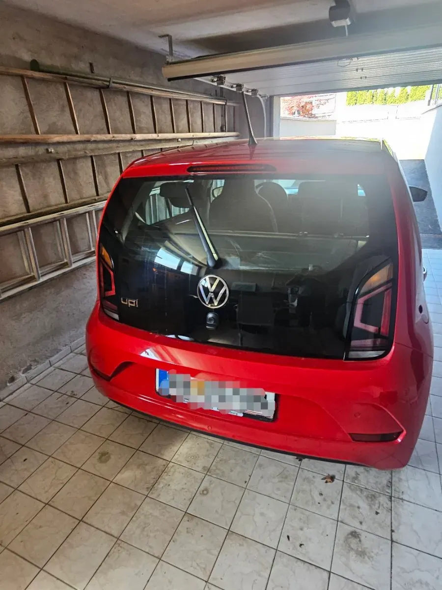 Volkswagen Up 2021 photo 2