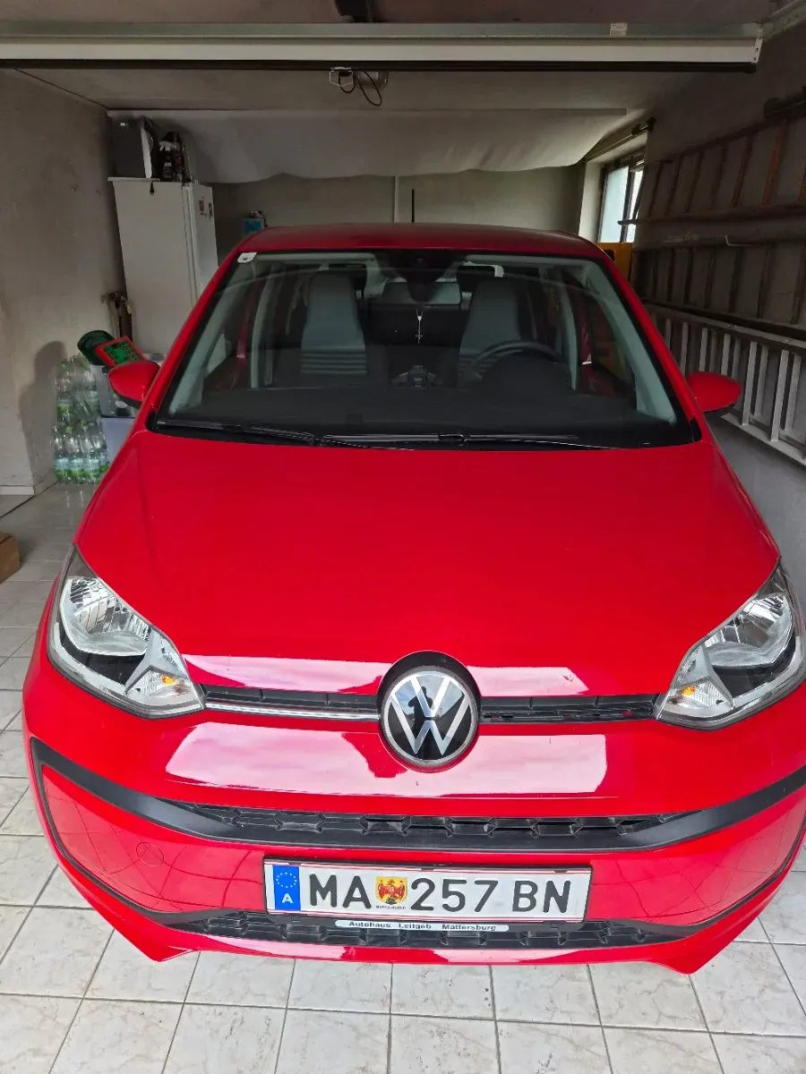 Volkswagen Up 2021 photo 3
