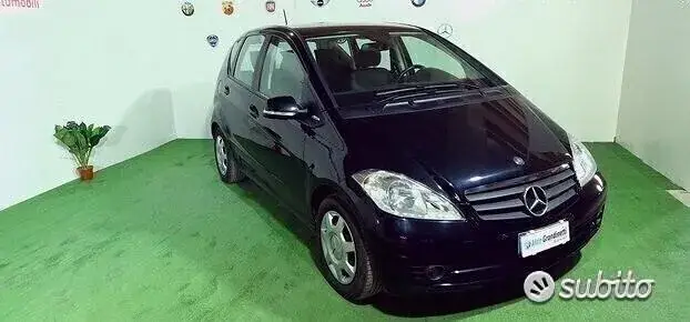 Mercedes-Benz A 2010 photo 2
