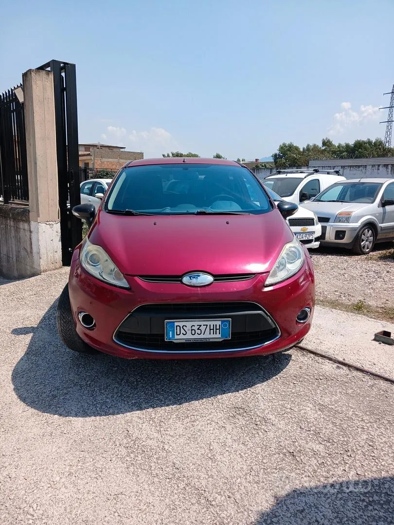 Ford Fiesta 2009 photo 2