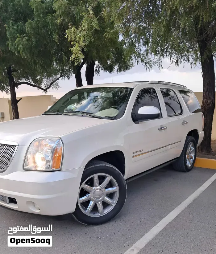 GMC Yukon 2014 photo 4