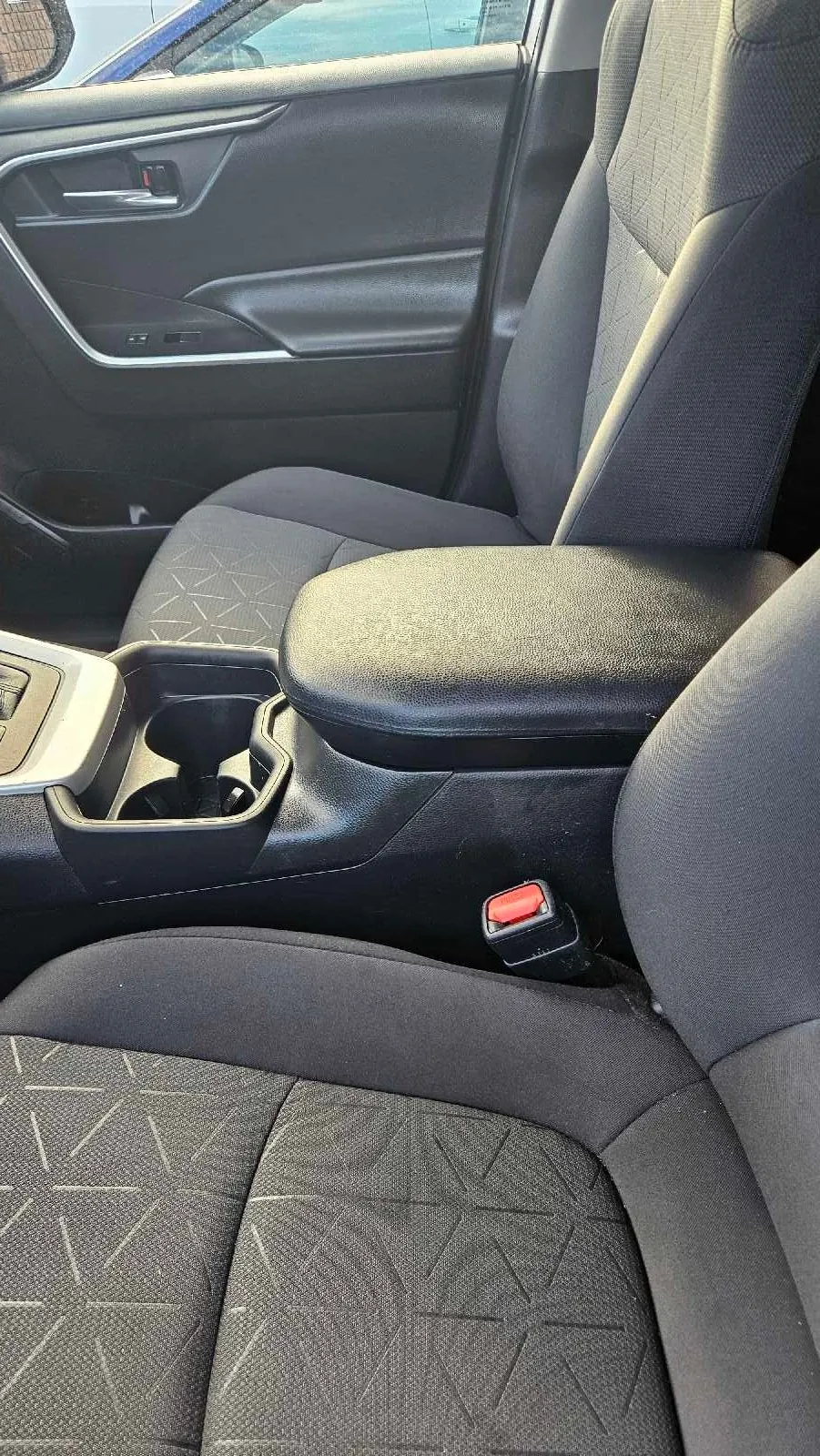 Toyota Rav4 2021 photo 4