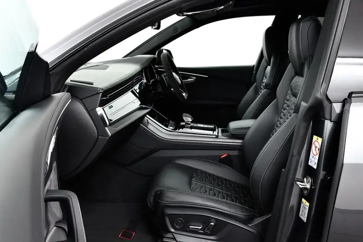 Audi Q8 2022 photo 2