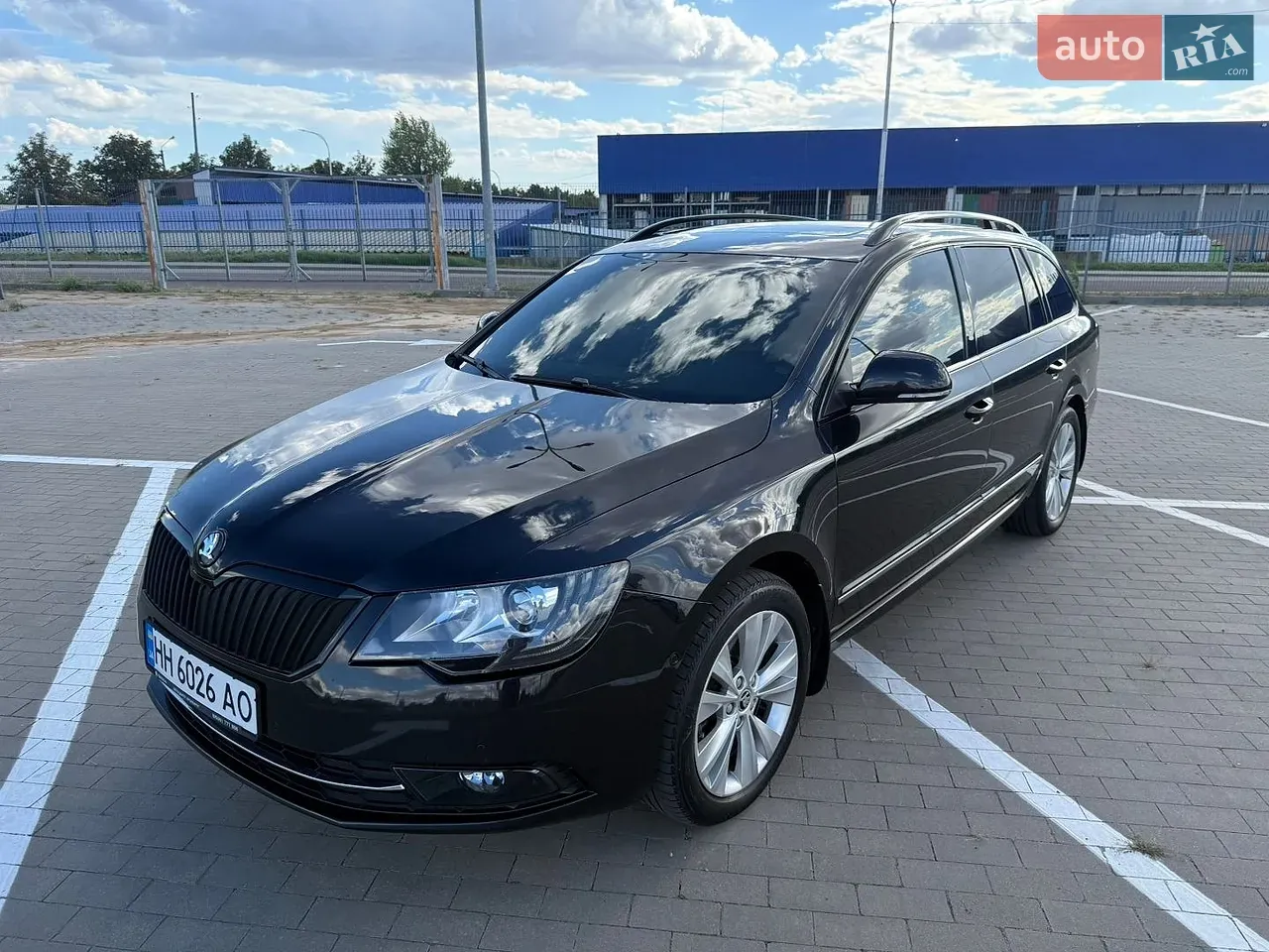 Skoda Superb 2013 photo 3