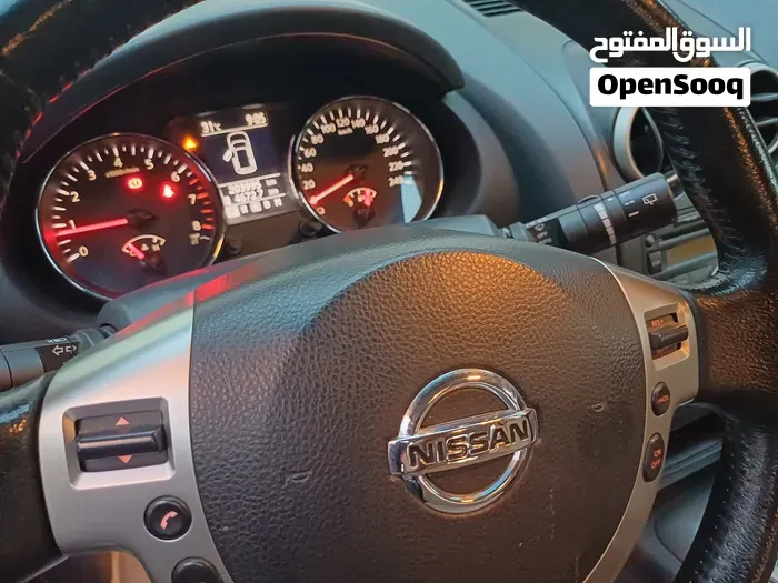 Nissan Qashqai 2012 photo 2