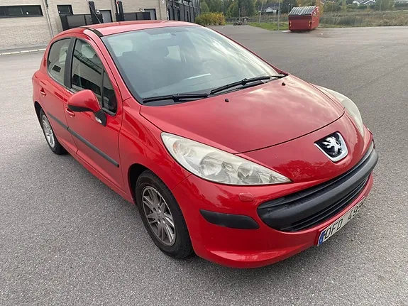 Peugeot 207 2008 photo 3