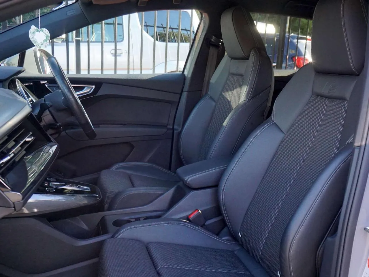 Audi Q4 E-Tron 2023 photo 5