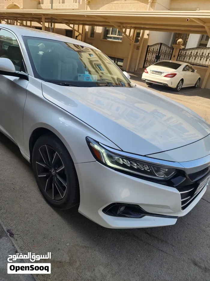 Honda Accord 2022 photo 3