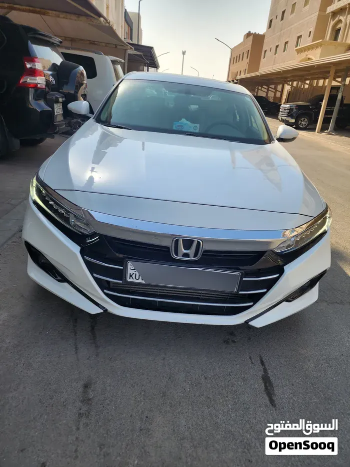 Honda Accord 2022 photo 2