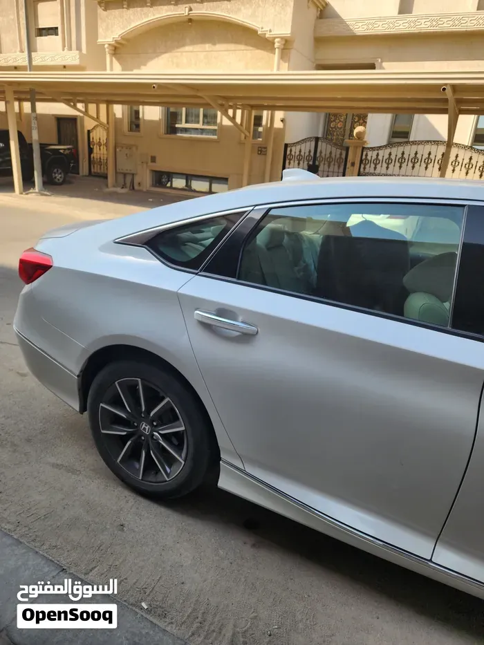 Honda Accord 2022 photo 4