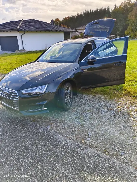 Audi A4 2019 photo 2