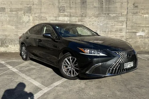 Lexus Es300H