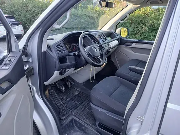 Volkswagen Transporter 2017 photo 5