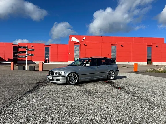 BMW 320I