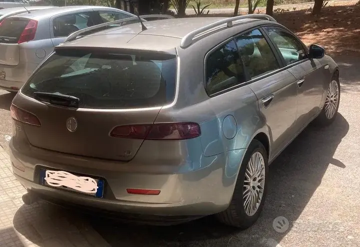 Alfa Romeo 159 2007 photo 2