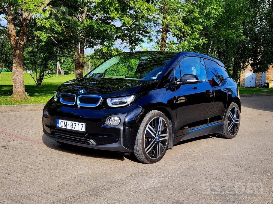 BMW I3