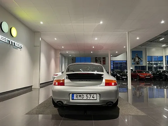 Porsche 911 Carrera 1998 photo 5