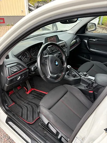 BMW 118D 2012 photo 3