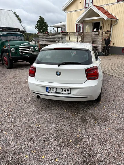 BMW 118D 2012 photo 2