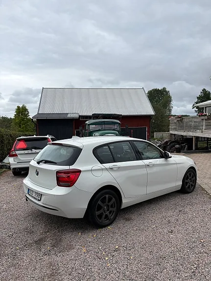 BMW 118D 2012 photo 4