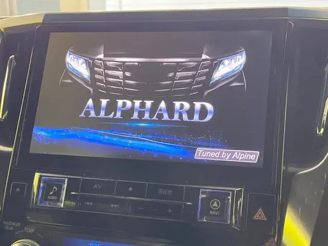 Toyota Alphard 2017 photo 3