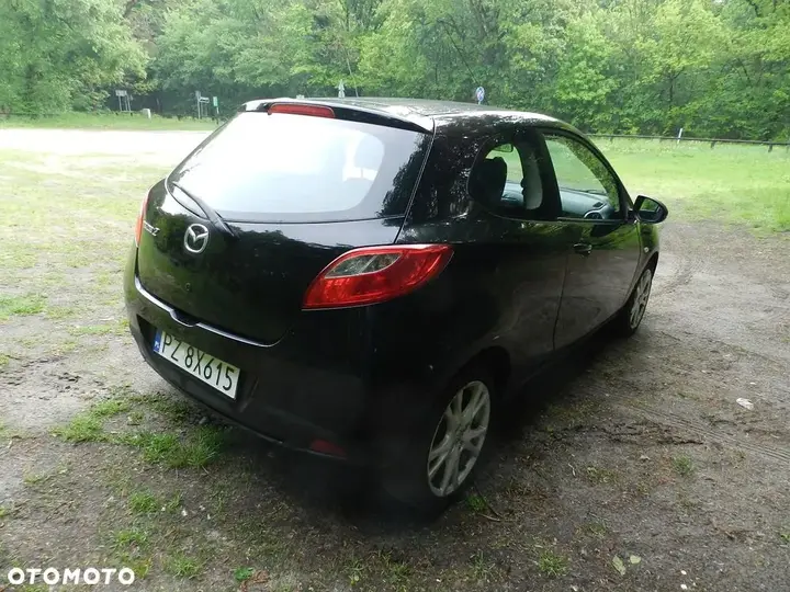 Mazda 2 2008 photo 2
