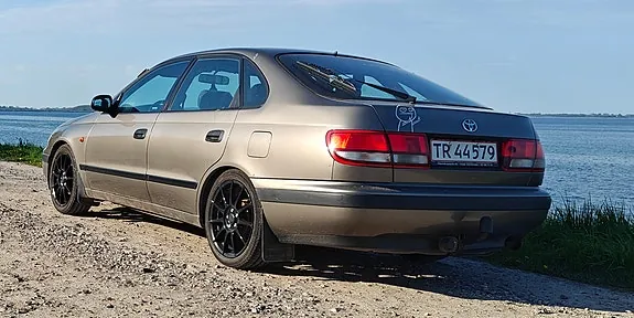 Toyota Carina E