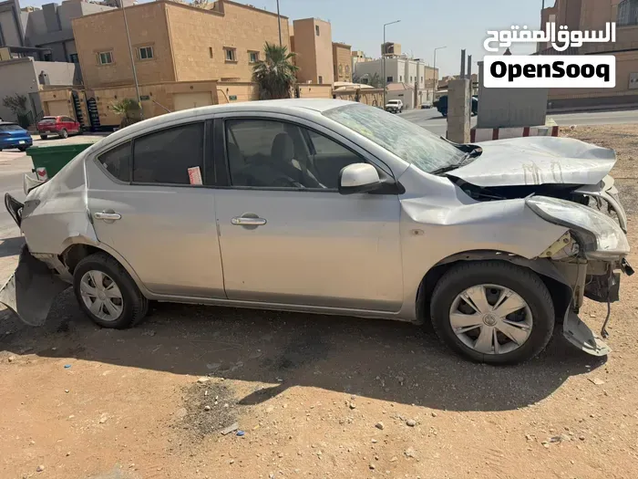 Nissan Sunny 2017 photo 2