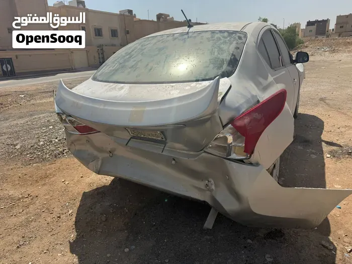 Nissan Sunny 2017 photo 4