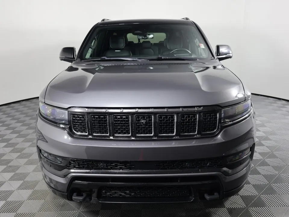 Jeep Grand Wagoneer 2023 photo 2