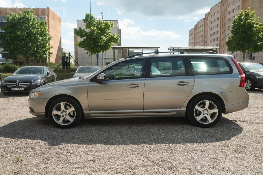 Volvo V70 2007 photo 4