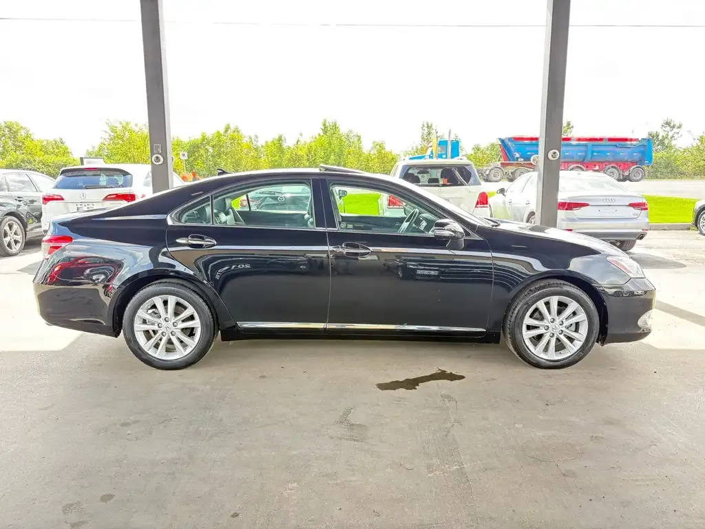 Lexus Es 2010 photo 3