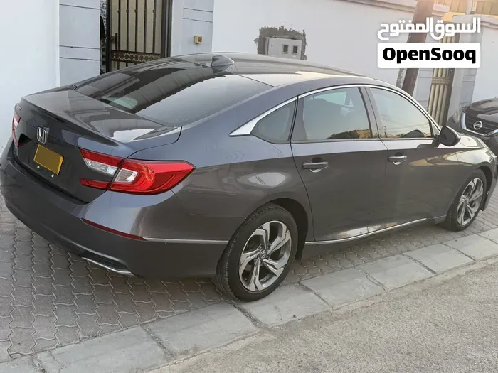 Honda Accord 2018 photo 4