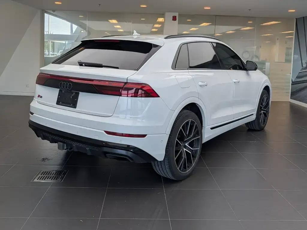 Audi Q8 2024 photo 3