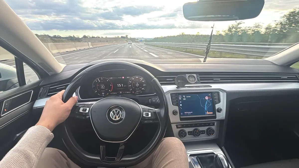 Volkswagen Passat 2017 photo 2