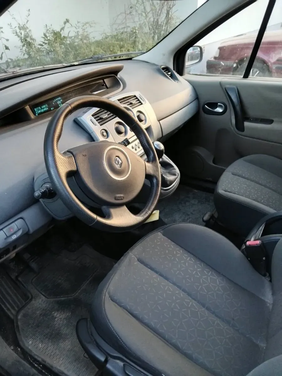 Renault Scenic 2009 photo 3
