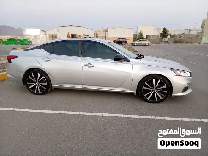 Nissan Altima 2019 photo 5