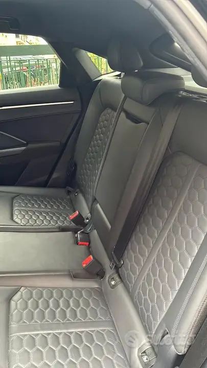 Audi Q3 2021 photo 4