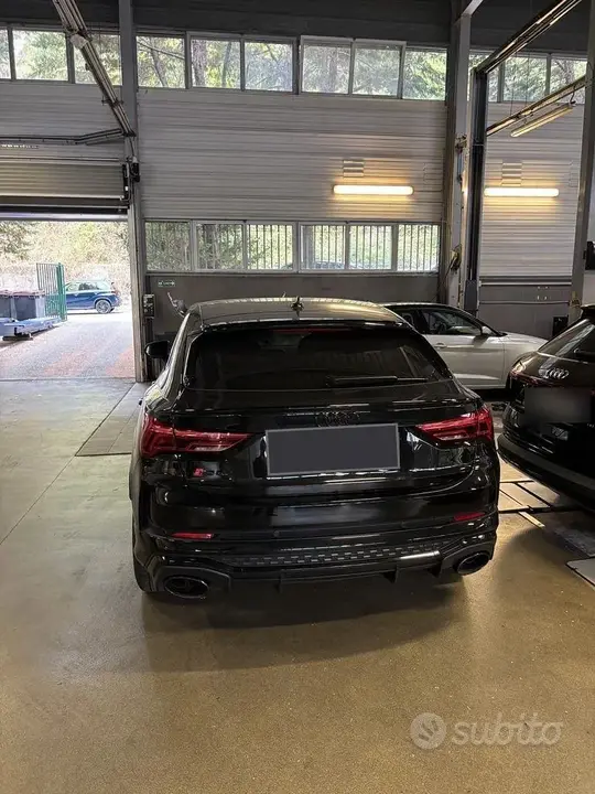 Audi Q3 2021 photo 2