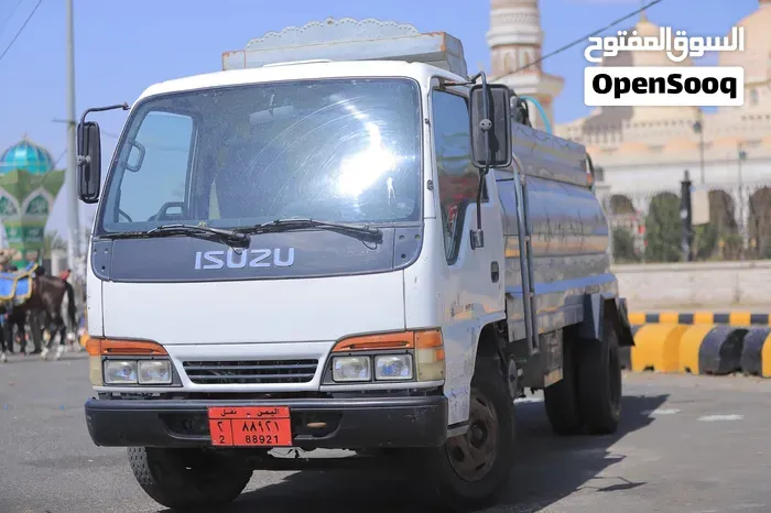 Isuzu Other 2003 photo 4
