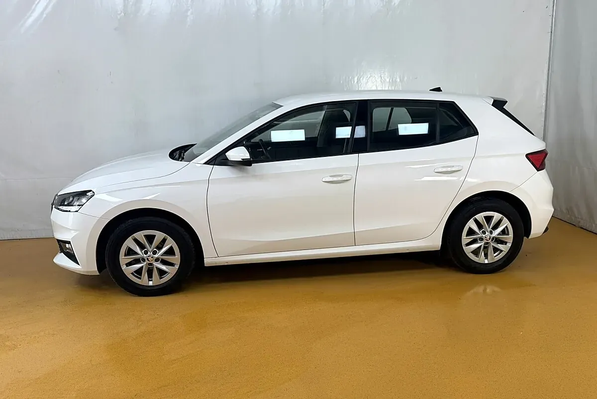 Skoda Fabia 2023 photo 3