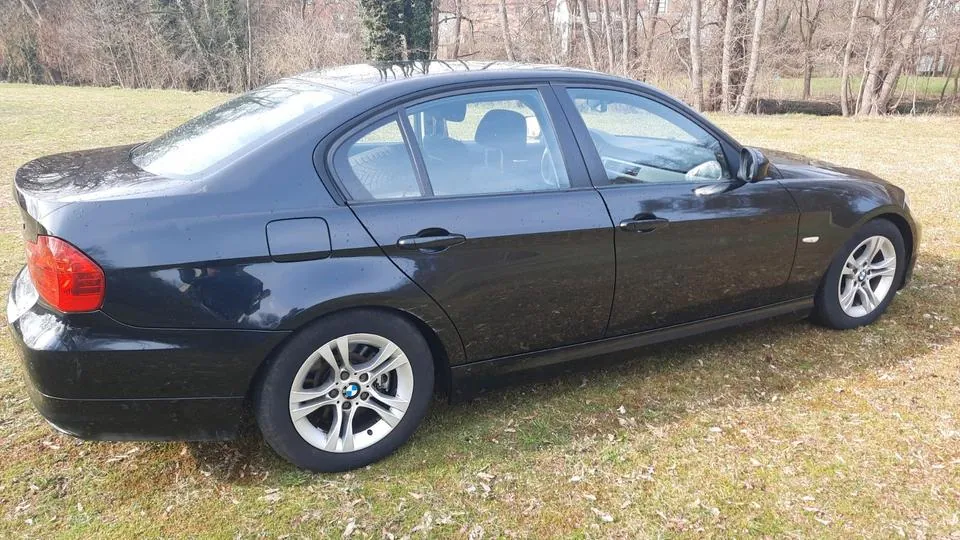 BMW 318I