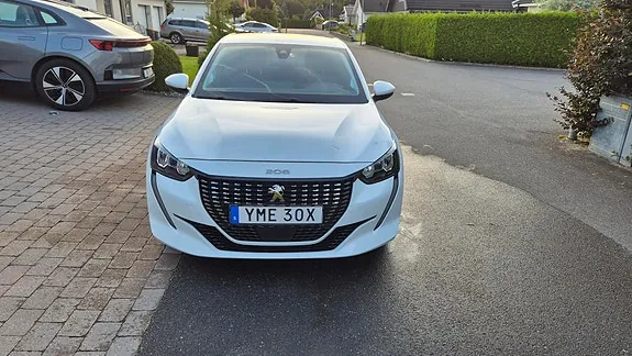Peugeot 208 2021 photo 2